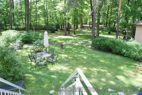 Treppe von der Wohnung in den eigenen Garten