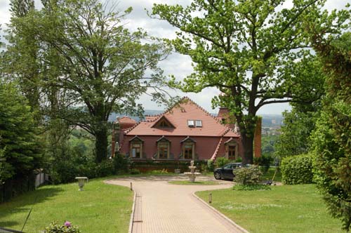 Haus auf parkähnlichem Grundstück