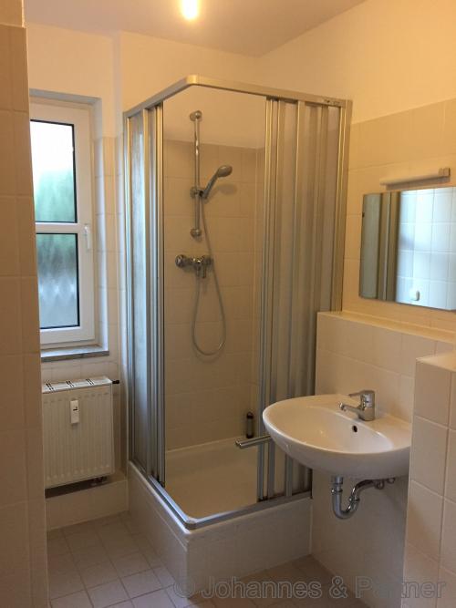 Bad mit Dusche