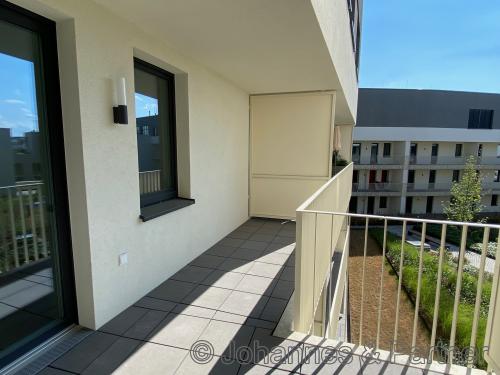 großer Balkon