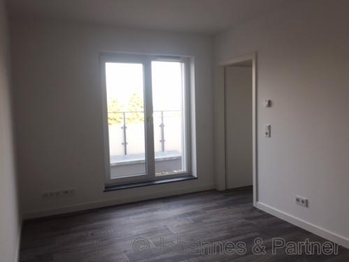 Zimmer im Erdgeschoss mit Terrasse