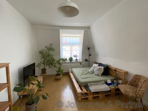 schönes, helles Wohnzimmer