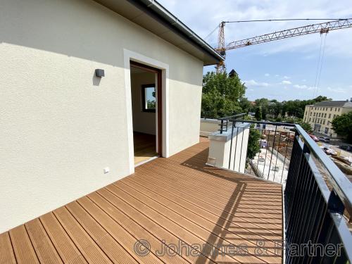 umlaufende Dachterrasse