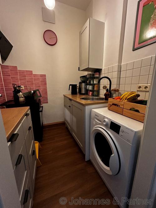 Einbauküche kann auf Wunsch vom Vormieter übernommen werden