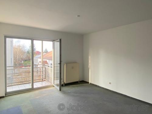 Zimmer (jetzt mit Laminat)