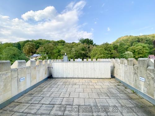 große Dachterrasse