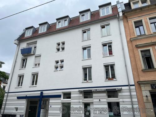 Hausansicht von der Straße