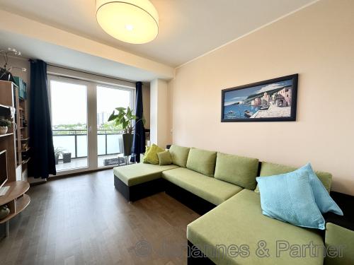 eines der Zimmer mit Zugang Balkon