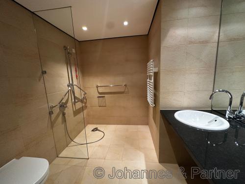 Bad mit Dusche