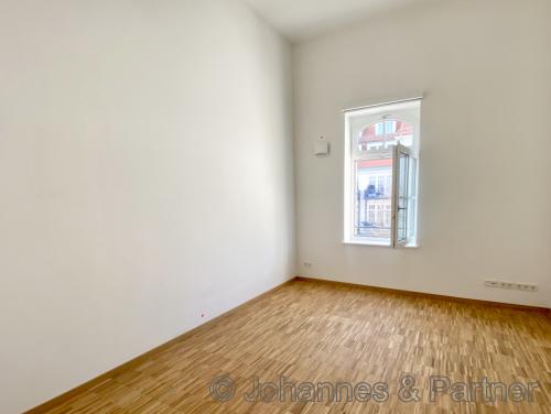 Wohn-/Schlafzimmer