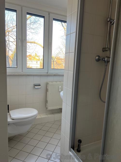 Bad mit Dusche