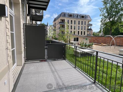 Balkon und Ausblick