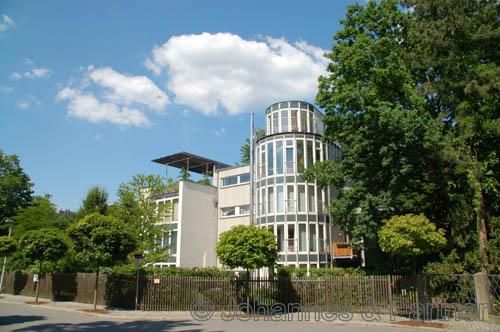 Hausansicht von der Kügelgenstraße