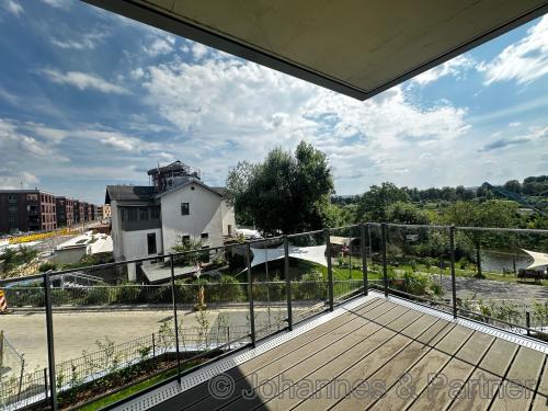 Balkon und Ausblick ähnlich