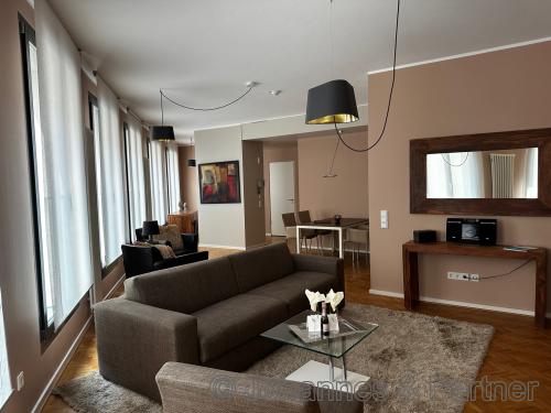 Wohnzimmer (unmöbliert)