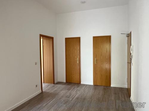 Diele und angrenzende Zimmer