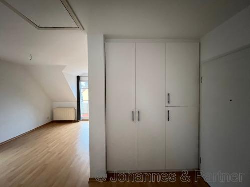 Flur mit Einbauschrank