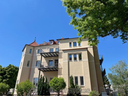 großer Balkon