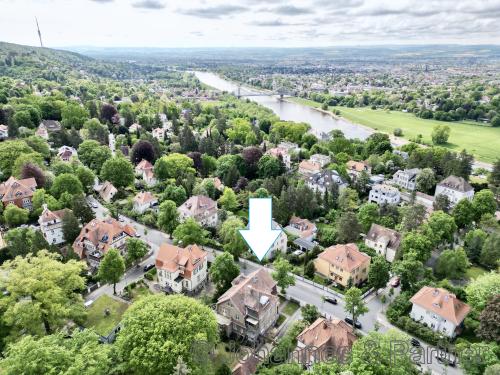 Lage des Hauses am Elbhang