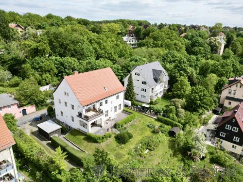 Lage des Hauses am Elbhang