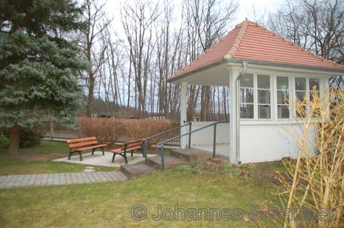 Gartennutzung hinterm Haus