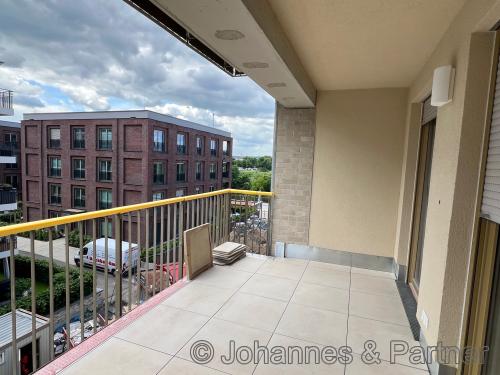 Balkon und Ausblick ähnlich
