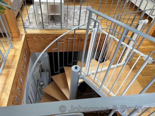 Wendeltreppe ins Dachgeschoss