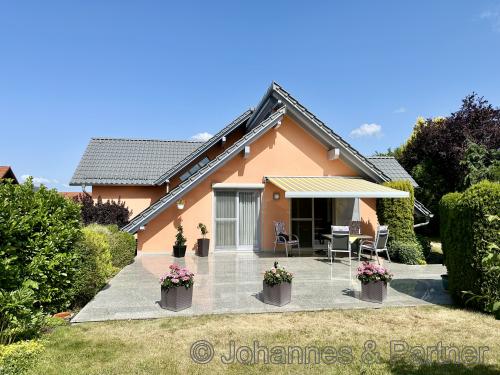 große und uneinsehbare Terrasse