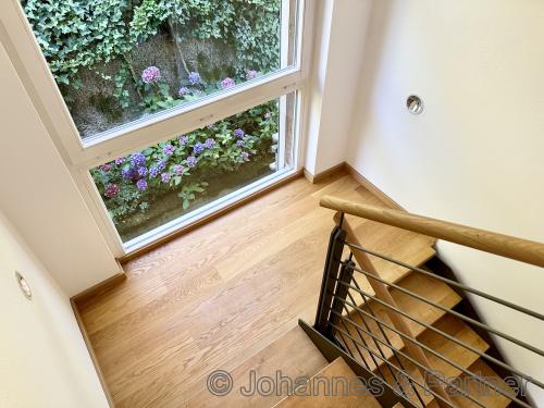 Treppe vom Obergeschoss ins Dachgeschoss