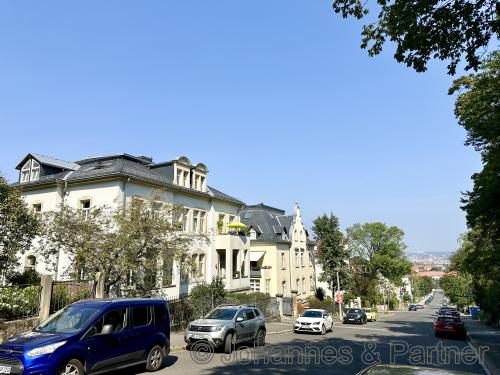 sehr schöne und ruhige Lage am oberen Ende der Westendstraße