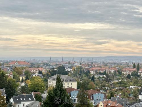 herrlicher Blick von der Dachterrasse über Dresden
