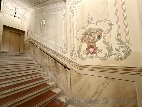 eines der schönsten Treppenhäuser von Dresden