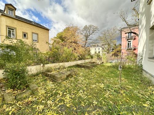 sehr schöner eigener Garten nach Südwesten