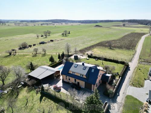 Lage des Hauses am Rand des Naturschutzgebiets