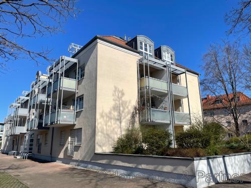 seitliche Hausansicht