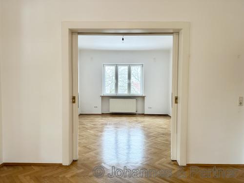 Wohnung im Hochparterre