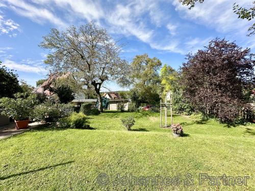 sehr schönes Gartengrundstück