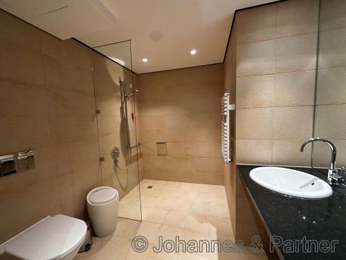 Bad mit Dusche