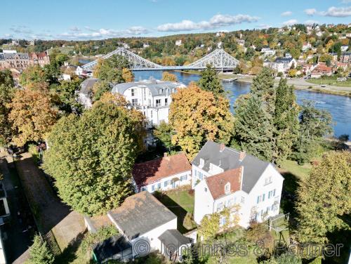 Lage des Hauses in unmittelbarer Nähe zum Schillerplatz