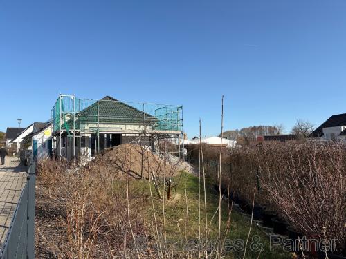 Haus und Grundstück