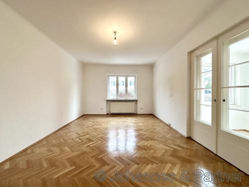 Wohnung im Hochparterre