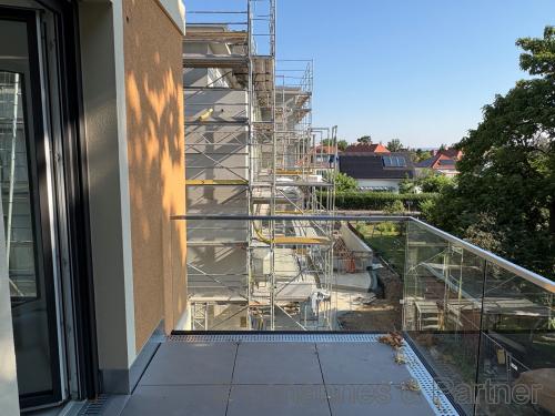 Balkon und Ausblick