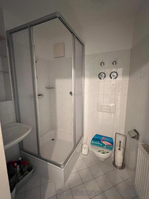 Bad mit Dusche