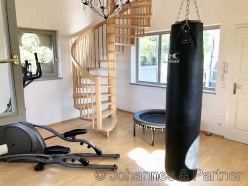 das untere Zimmer im Turm