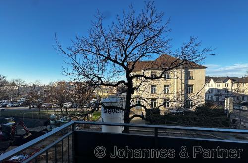 Balkon und Ausblick ähnlich