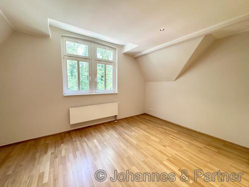 Zimmer in der unteren Ebene