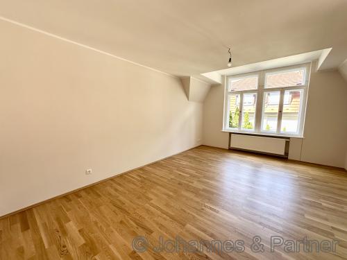 Zimmer in der unteren Ebene