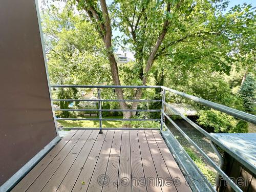 weiterer Balkon am Kinderzimmer in der oberen Ebene