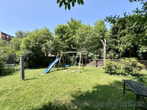 sehr schönes Grundstück mit Gemeinschaftsgarten