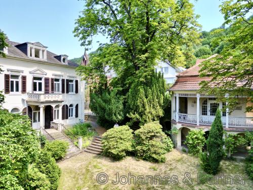 Ansicht von Villa und Teehaus